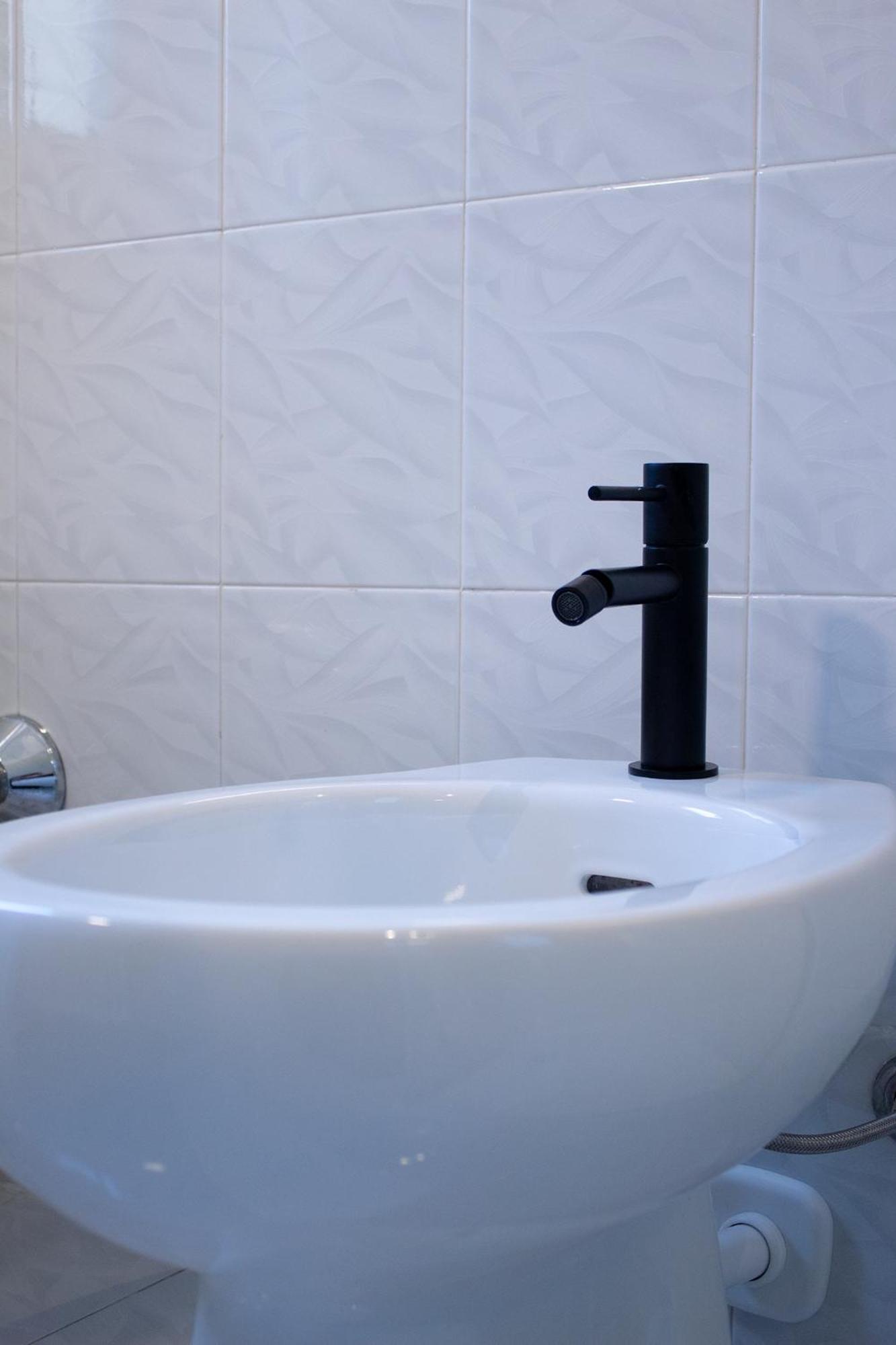Le Calle Holiday Apartments Торболе Экстерьер фото