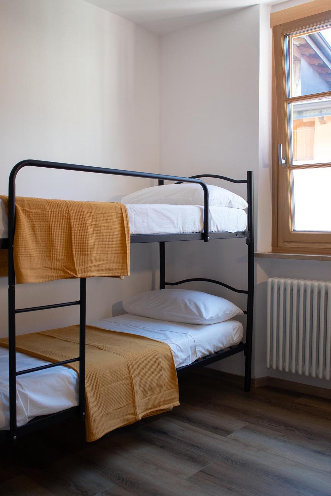 Le Calle Holiday Apartments Торболе Экстерьер фото